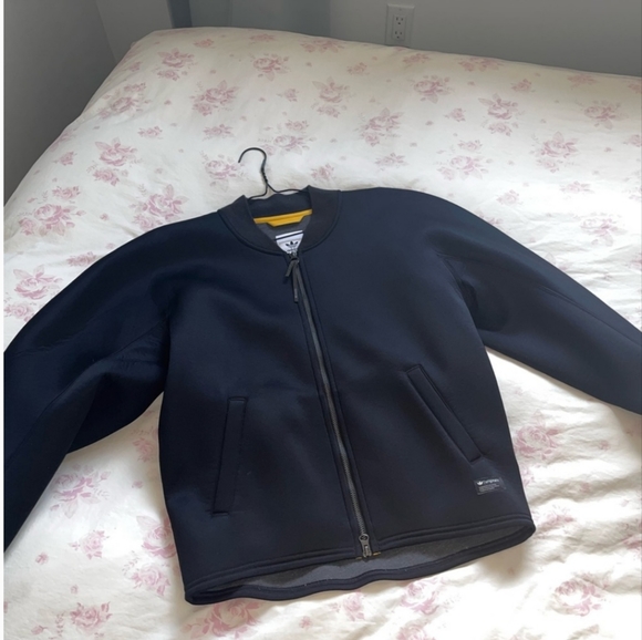 Unisex Adidas black jacket - Picture 2 of 5